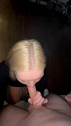 Sucking daddies dick right until he paints my face with his cum…🫣'